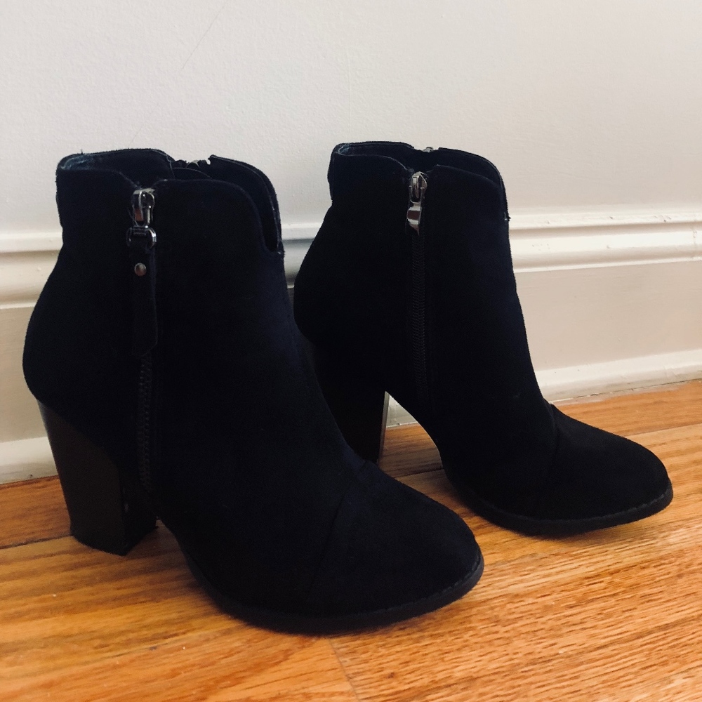 Catherine Malandrino Puddie Faux Suede Boots